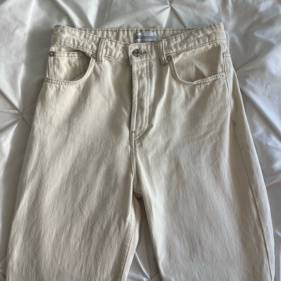 ZARA straight leg jeans - Picture 2 of 4